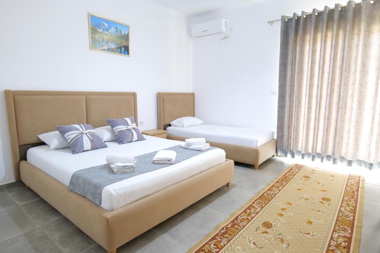 Vila Emen Ksamil Luaran gambar
