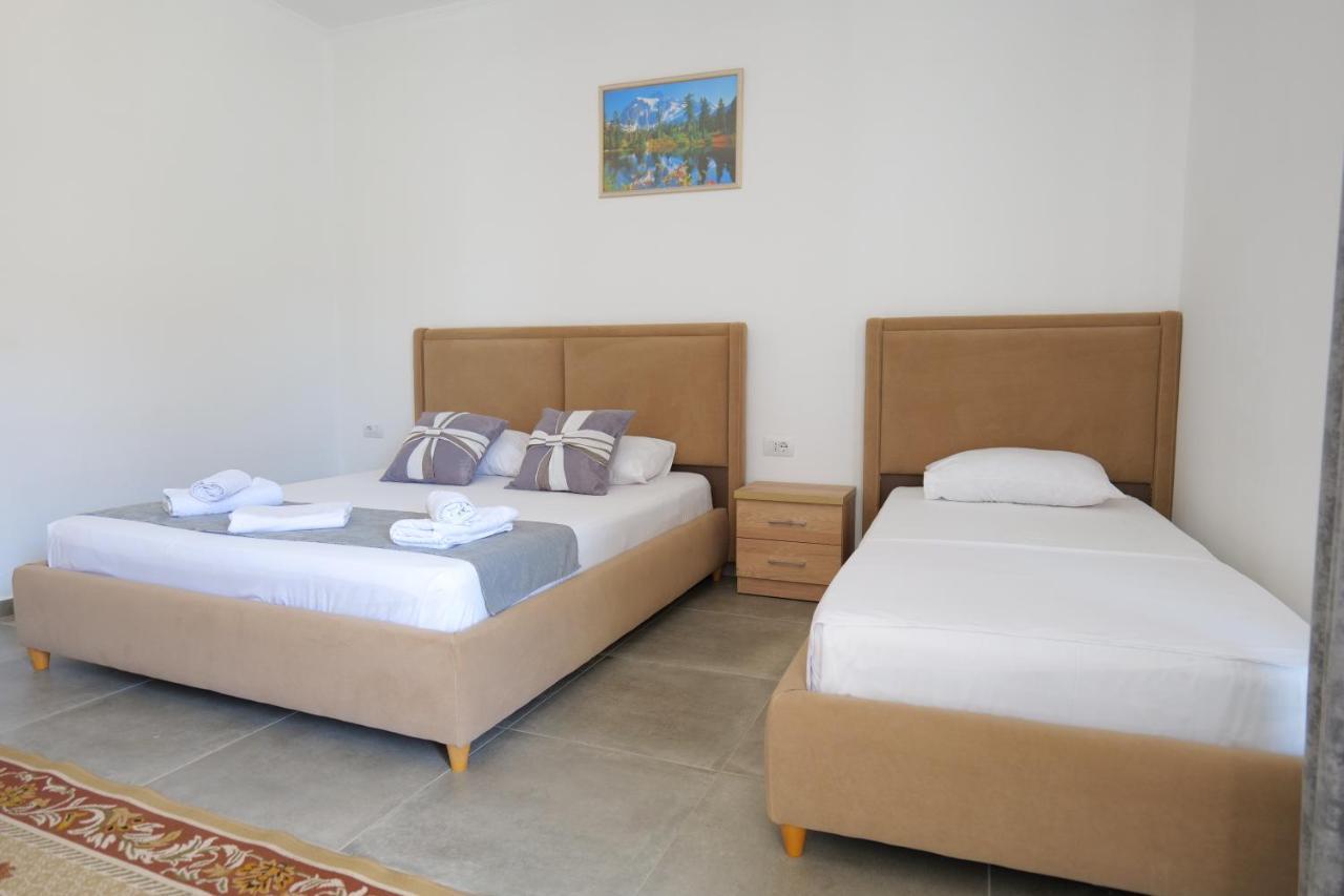 Vila Emen Ksamil Luaran gambar